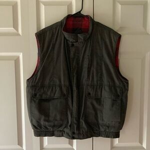 Eagles Ridge Outfitters women’s 1X canvas gray vest, red black flannel lining